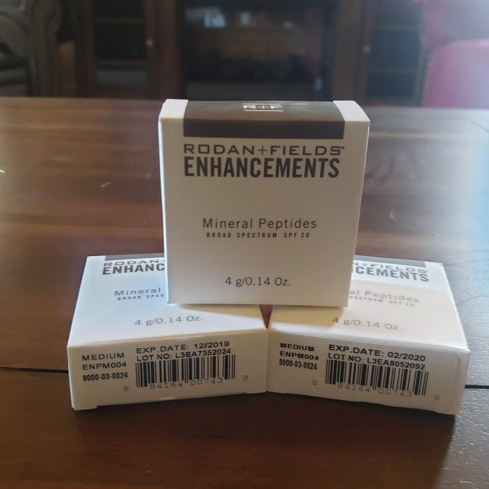 ENHANCEMENTS Mineral Peptides SPF 20